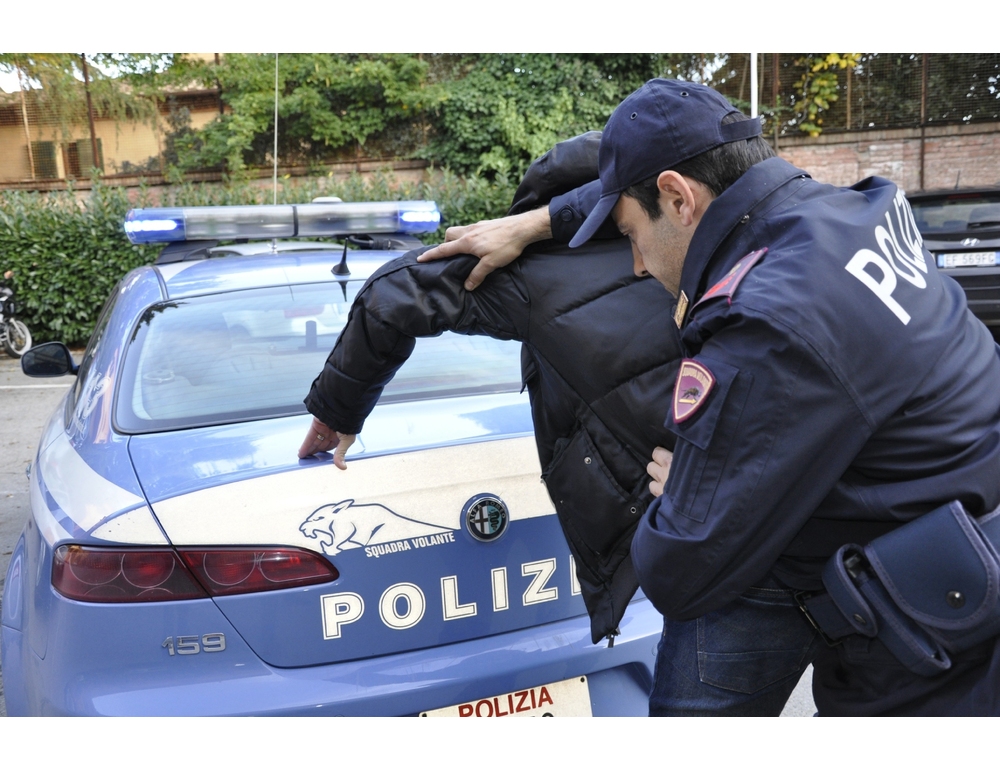 Picchiata, torturata e quasi annegata, arrestato 38enne