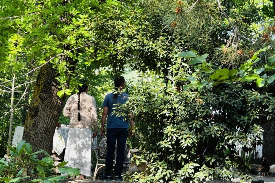 'Accolti da Nathan e Catherine abbracciati
