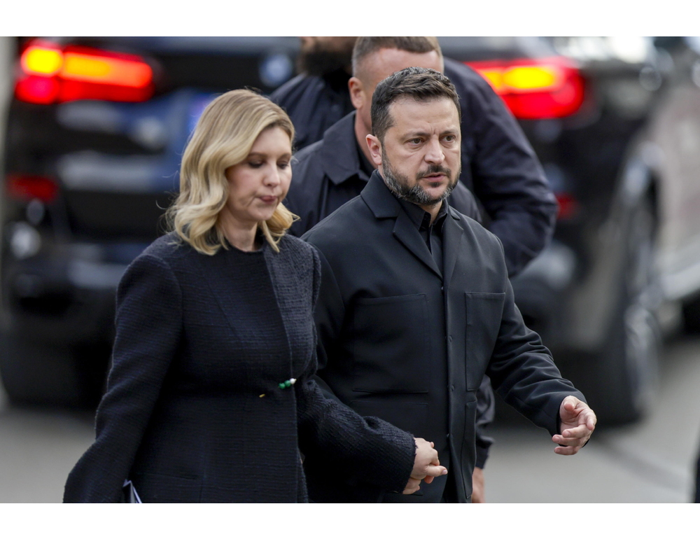 Premier Norvegia, ‘aereo di Zelensky sfiorato da un drone al decollo dalla Moldavia’