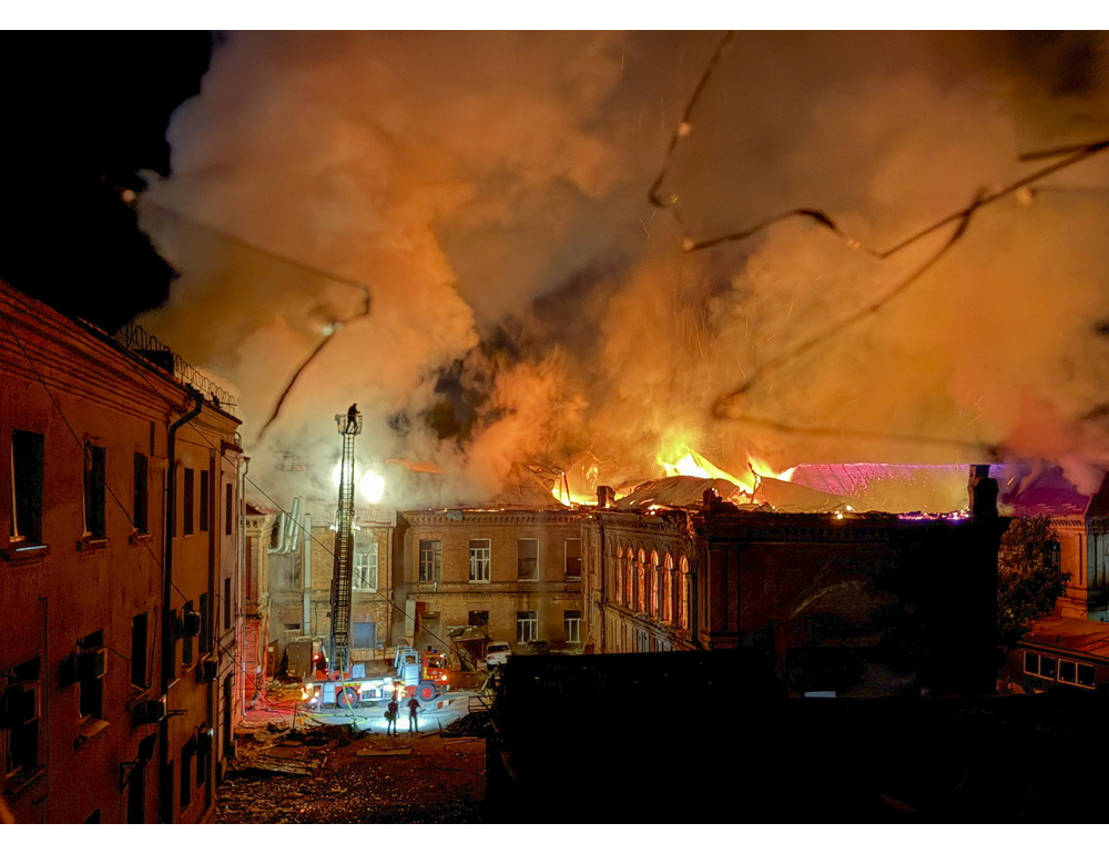 Raid russo su Kiev, sospeso il servizio ferroviario della città