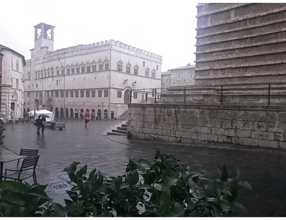 Risveglio con pioggia e tuoni per Perugia dopo mesi di caldo e afa
