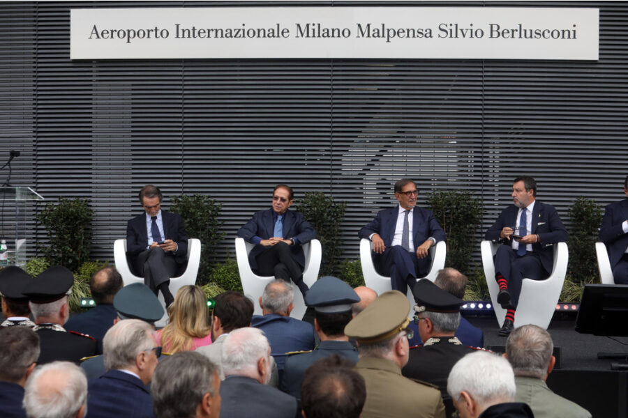 Ho preferito partecipare all'inaugurazione di una piazza a Piersanti Mattarella
