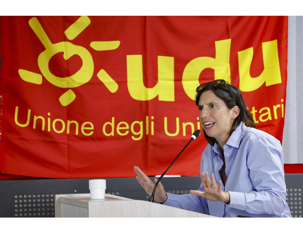 Schlein, il decreto sulla scuola è una vergogna