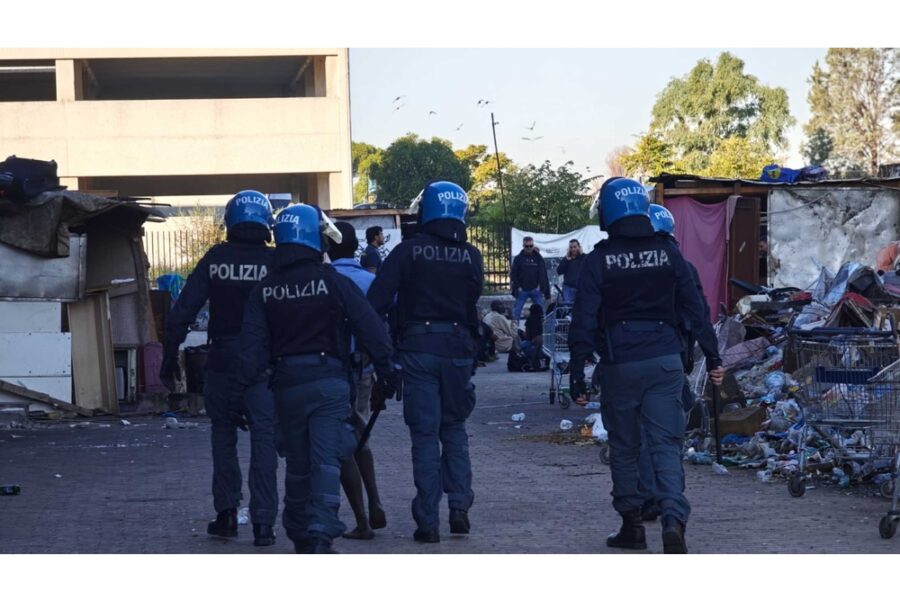 Sequestrata una pistola. Controlli sui 25 occupanti
