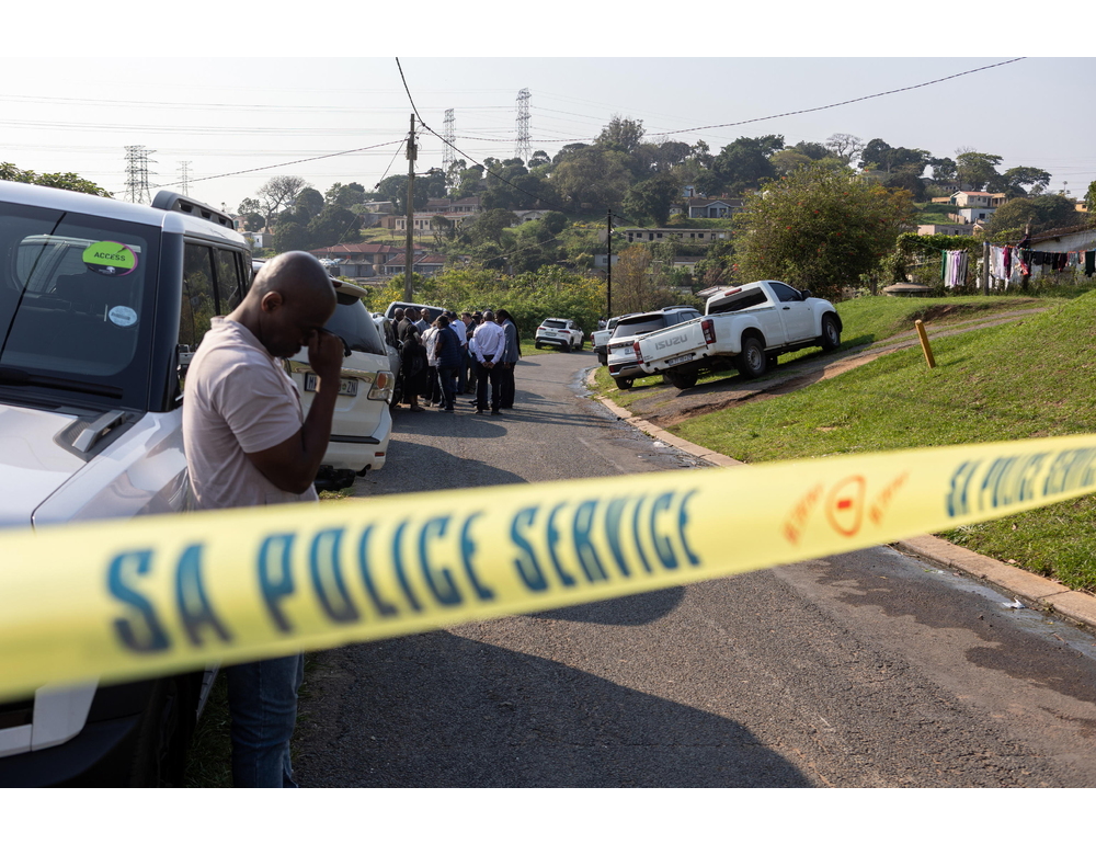 Sparatoria in Sudafrica in un locale vicino Città del Capo, 10 morti e 11 feriti
