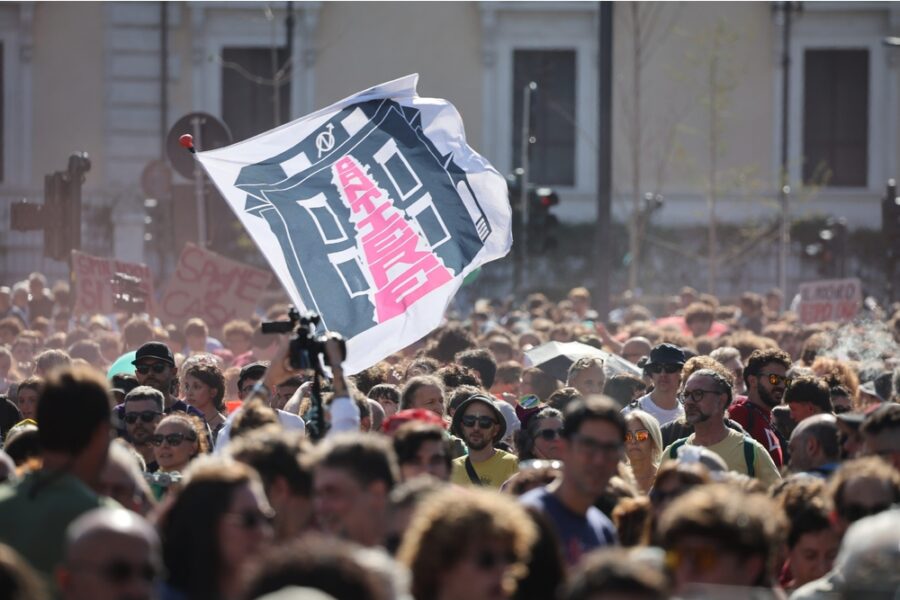 'La società tutta chiede un'altra città