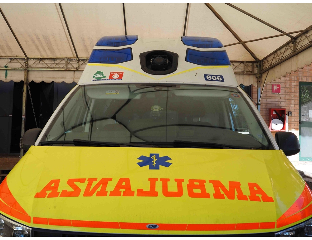 Studente spruzza spray urticante e accoltella insegnante a Roma