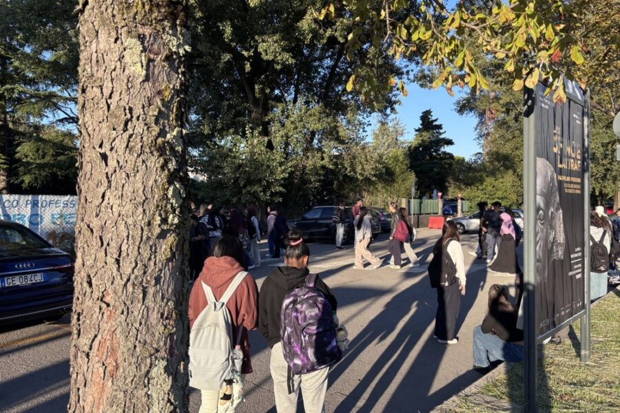 Iscritta al Pertini di Monfalcone: 'Se verrà vietato ci adegueremo'
