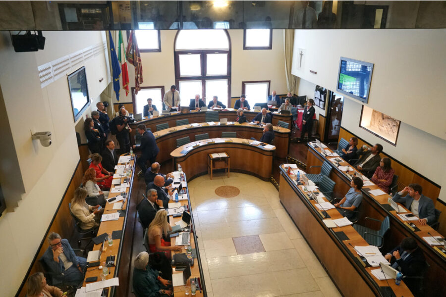 Votano a favore Lega