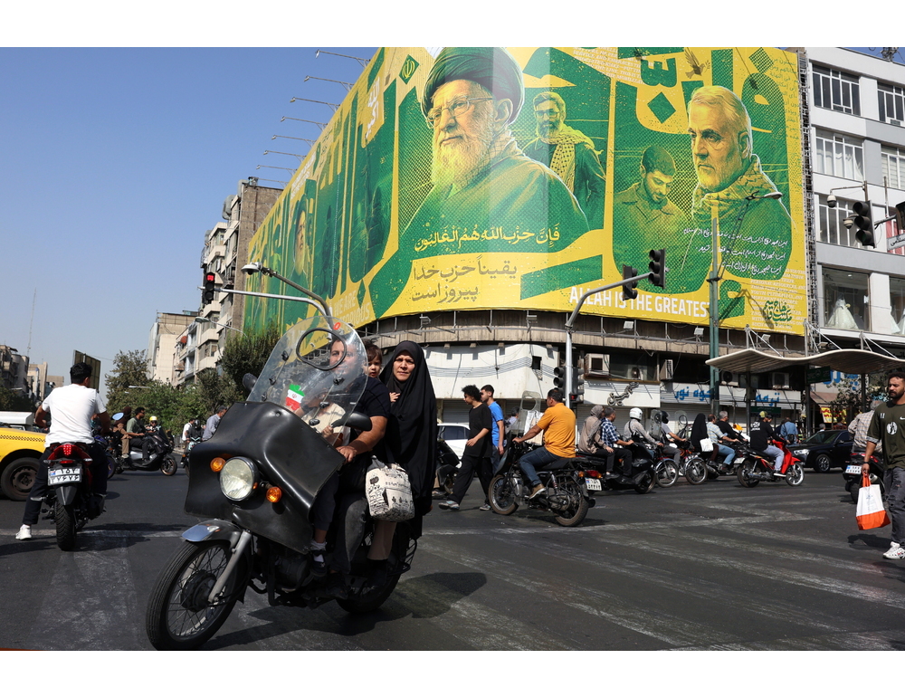 Teheran avverte, ‘non utilizzate rotte non autorizzate nello Stretto di Hormuz’