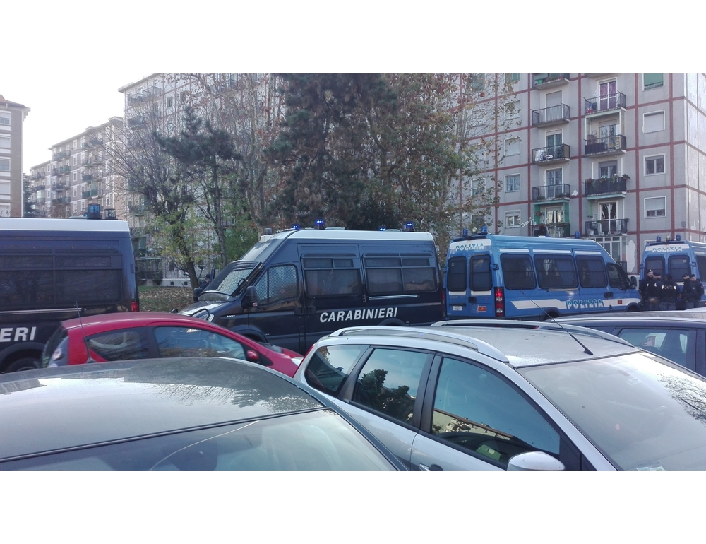 Tensioni a Rozzano, due indagati a Milano per percosse e odio razziale