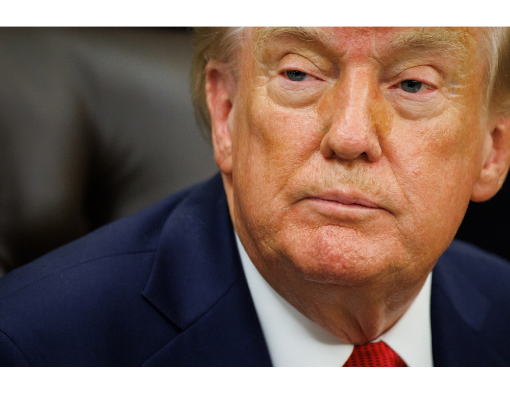 Trump cala ancora nei sondaggi, il consenso degli americani al 29%