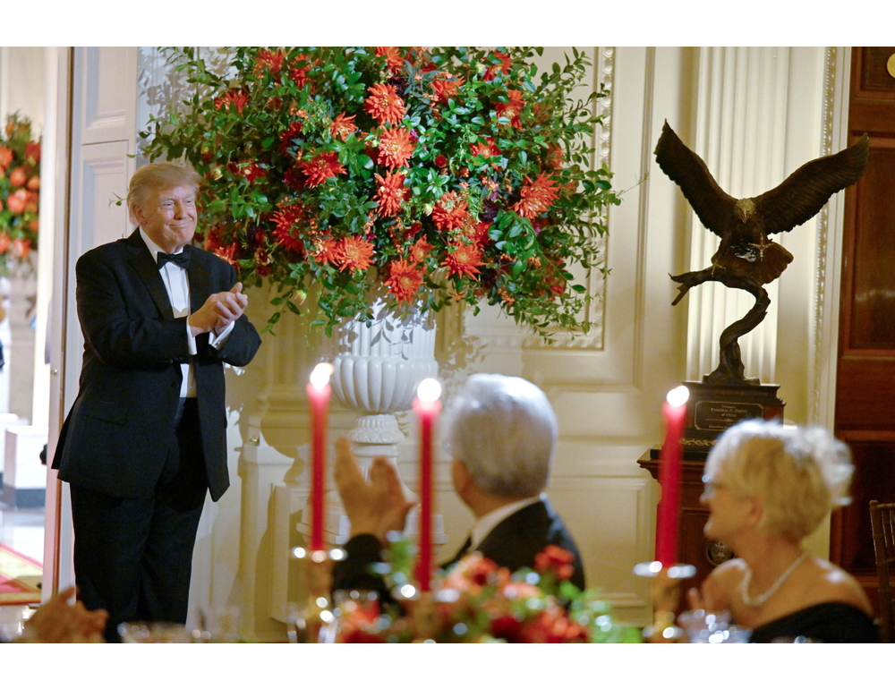 Trump regala a Xi una scultura dell’aquila calva, il simbolo degli Usa