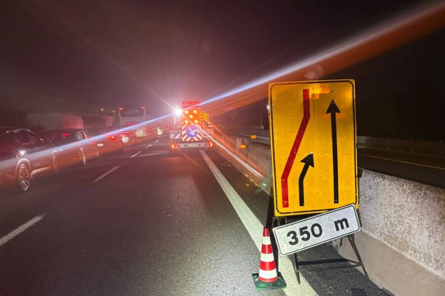 Sulla A14 a Bologna