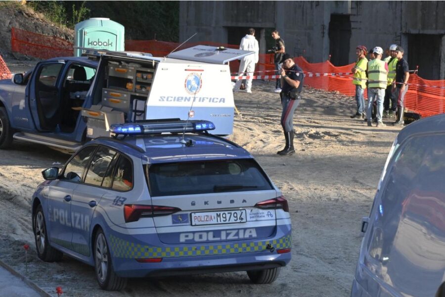 Autopsia per capire anche se la donna era già morta quando è stata lanciata dal viadotto