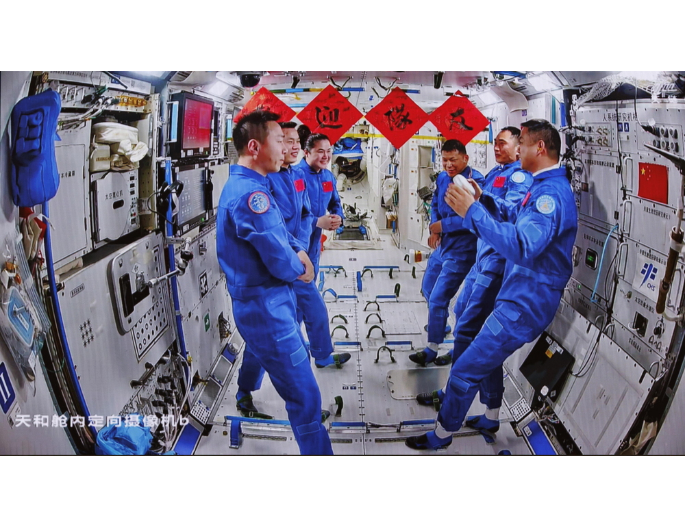 Un astronauta straniero per la prima volta sulla stazione spaziale cinese Tiangong