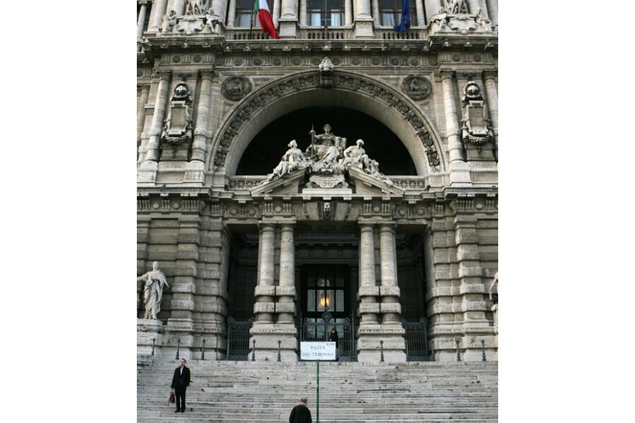 Accolto dalla Cassazione il ricorso presentato dai legali dell'indagato