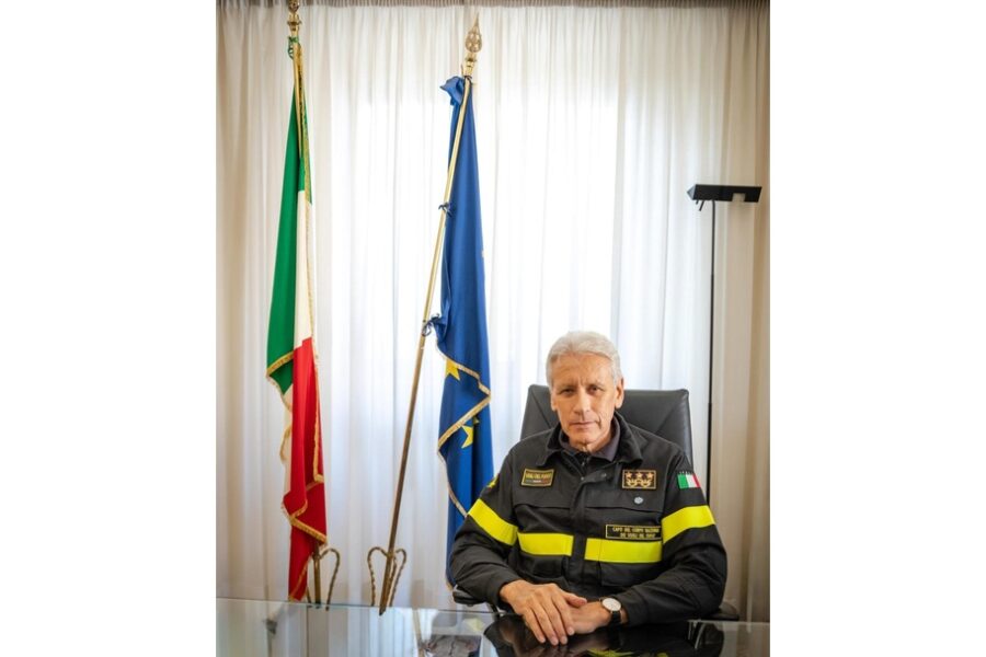 L'insediamento al Viminale con il saluto a tutti i comandanti d'Italia