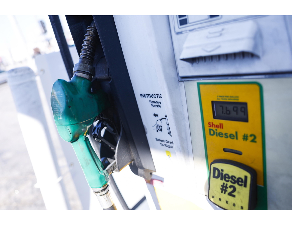 Vola il diesel negli Usa, prezzi al record storico di 6,3956 dollari al gallone