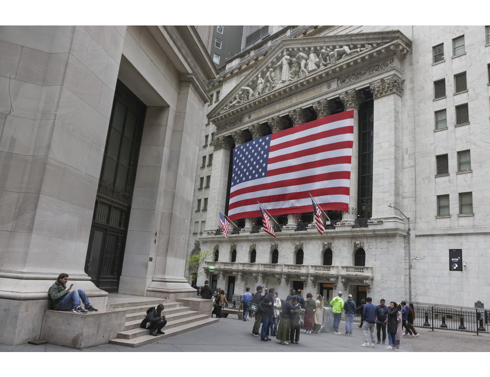 Wall Street positiva con frenata del petrolio, Dj a +0,71% e Nasdaq a +2,26%