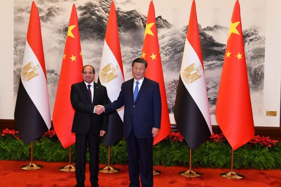 Al suo arrivo al Cairo per una visita di Stato nel Paese africano