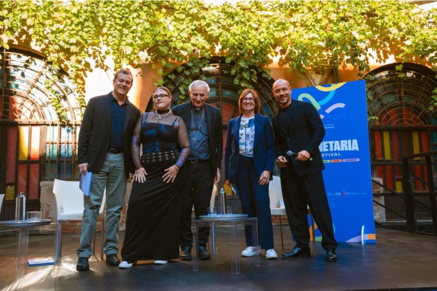 Il cardinale a Planetaria Festival a Bologna