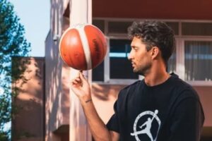 Colpo Cantù: preso Davide Moretti, talento e canestri per la nuova stagione