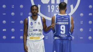 Cantù, presentazione last-minute della nuova maglia