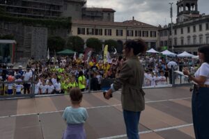 Piazza Garibaldi a Cantù diventa una palestra a cielo aperto per “Sport in Città”