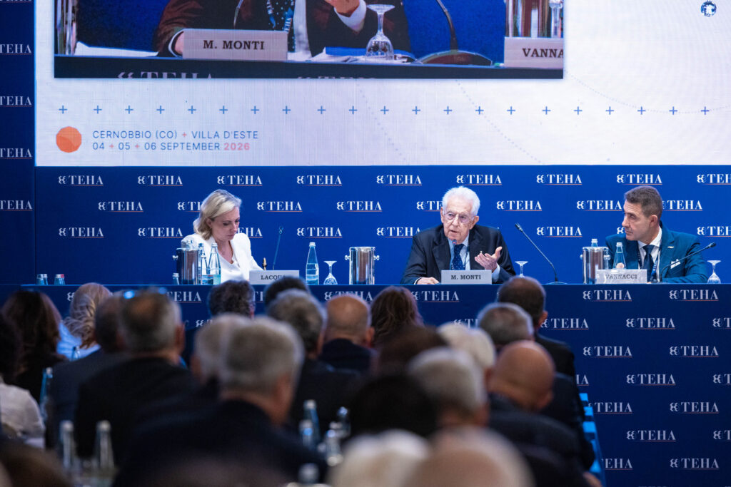 Cernobbio, al Forum Ambrosetti scintille tra Roberto Vannacci e Mario Monti