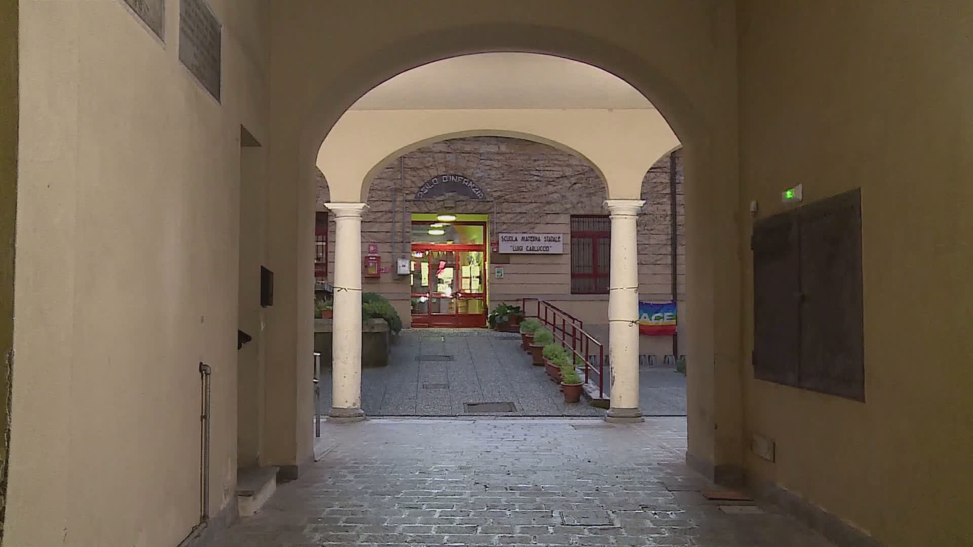Como, chiusura dell’asilo “Carluccio”. Le maestre al sindaco: “Non siamo solo numeri e costi”