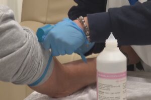 “La prevenzione in piazza”, in un giorno a Como 807 persone vaccinate. Il bilancio