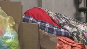 Senzatetto. il Pd e Forza Italia chiedono un dormitorio permanente a Como