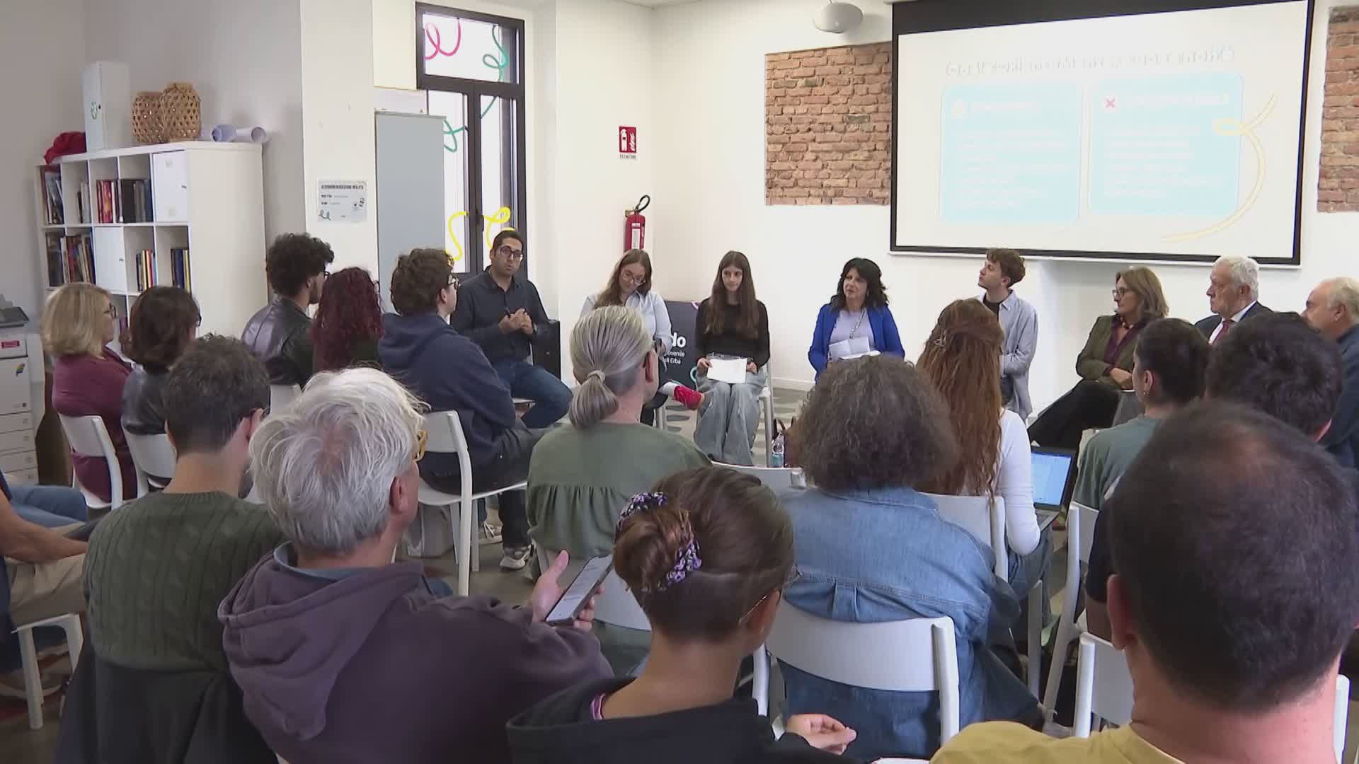 OrientaMente e Ri-OrientaMente, il bilancio dei progetti de Lo Snodo di Erba per gli studenti