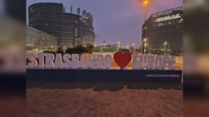 Dai banchi di scuola a quelli del Parlamento europeo, studenti del Carlo Porta di Erba a Strasburgo