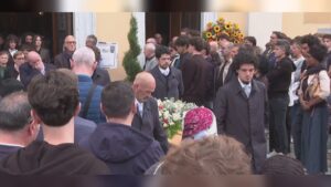 A Vighizzolo una folla commossa si è riunita per l’ultimo saluto a Gabriele Pennati