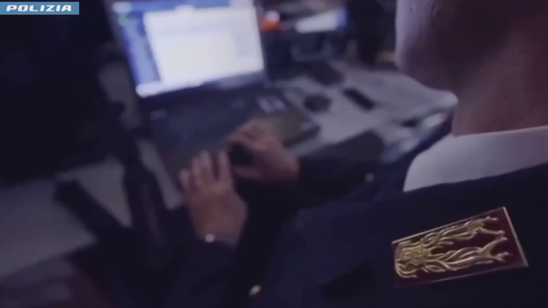 Pedopornografia, sette arresti e sette denunce. Blitz della polizia postale in tre regioni