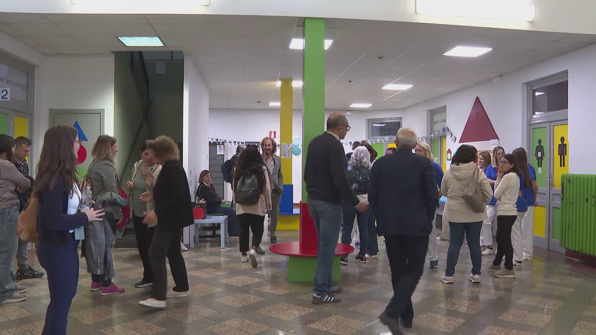 Nuova sala per la neuropsichiatria infantile dell’Asst Lariana. Il dono di Azzurrini Academy