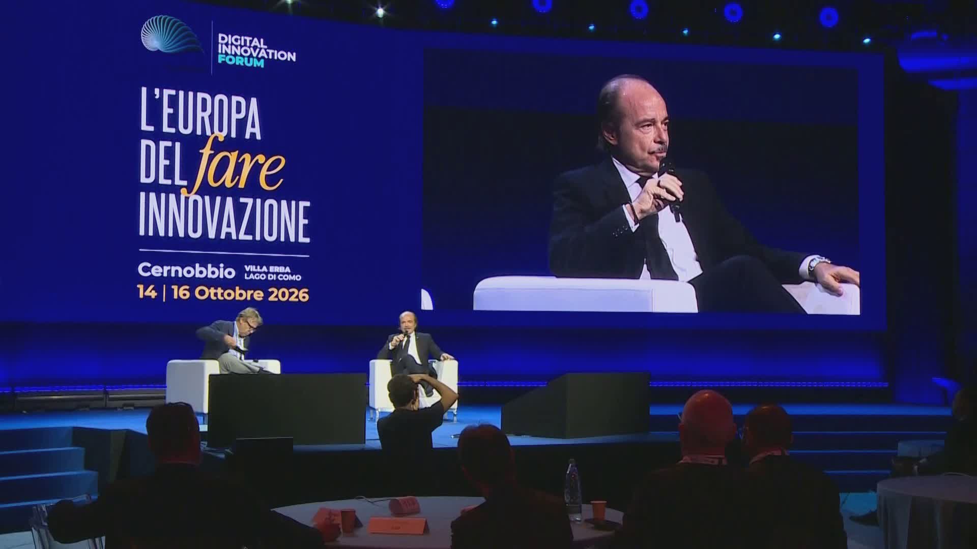 L’apertura del Digital Innovation Forum a Cernobbio. Butti: “Tecnologia per semplificare la vita”