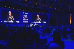 Digital Innovation Forum di Cernobbio, Butti: “A Como arriva il computer più potente d’Italia”