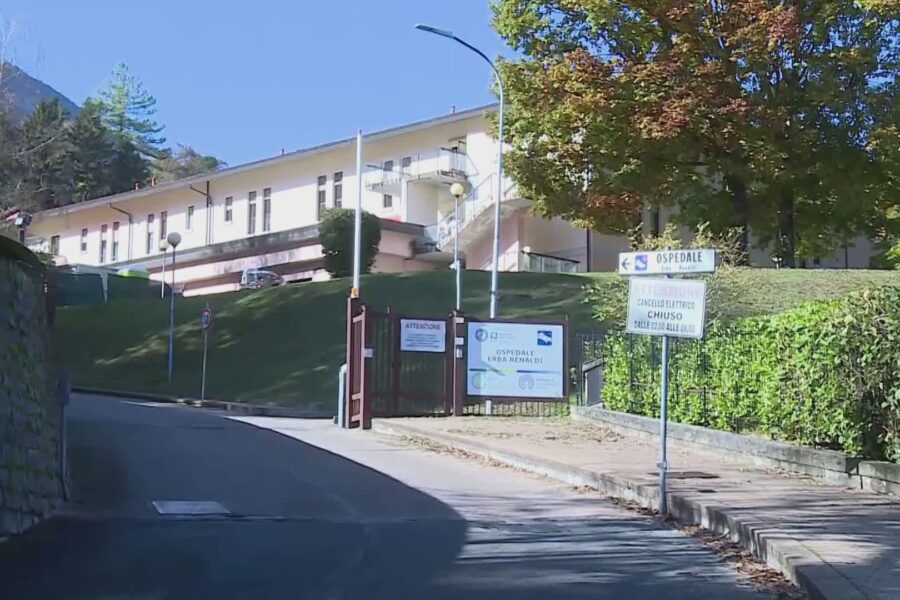 18171 Ospedale di Menaggio ieri le assemblee con i sindaci e i cittadini. Incontro in Regione a gennaio 1792663003