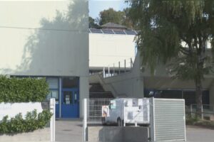 Como, le scale della discordia: dopo quelle della Parini, lavori attesi alla scuola di Albate