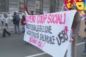 Giornata di sciopero generale. A Milano tangenziale bloccata, a Como presidio in Largo Miglio