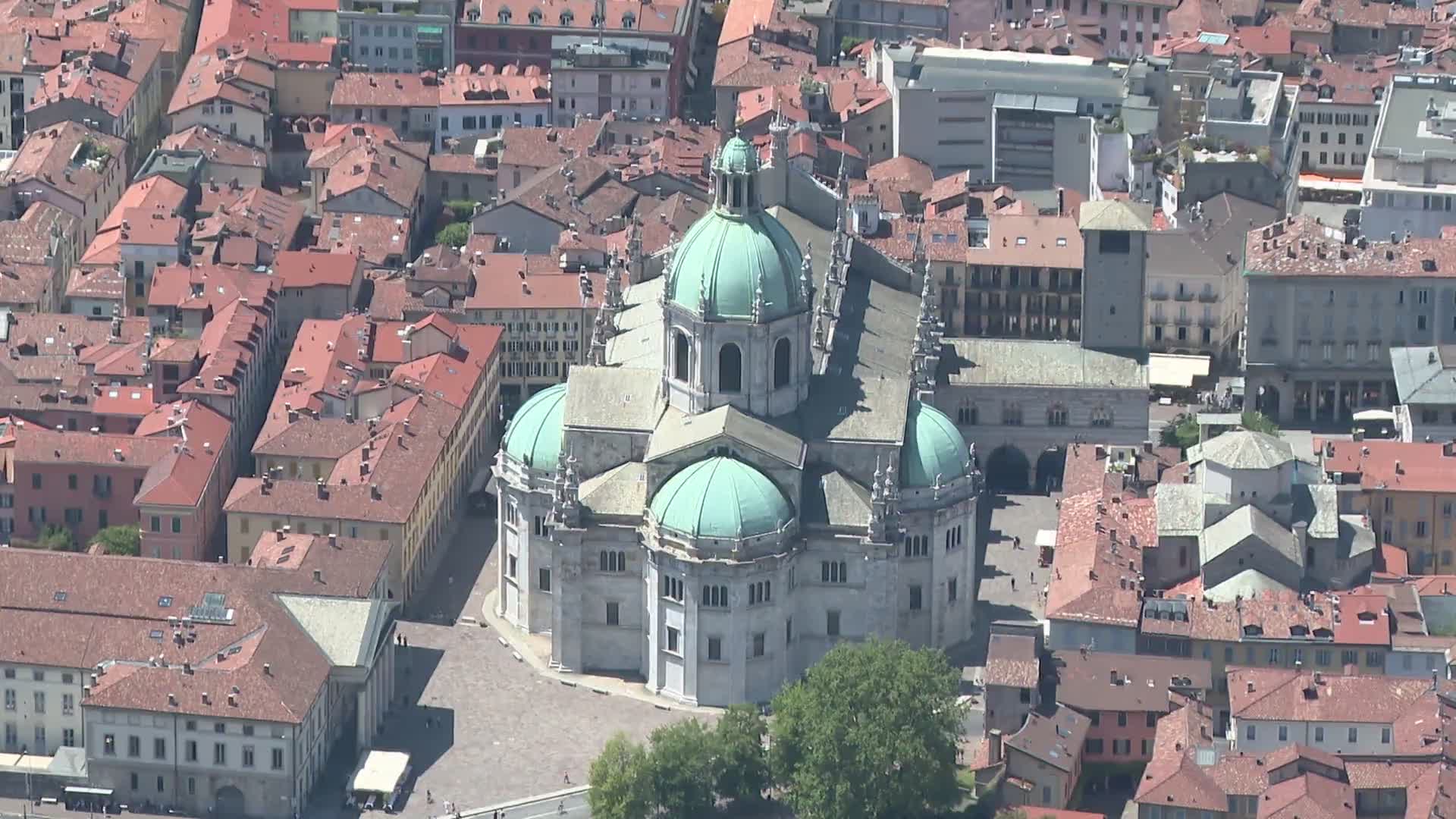 Ognissanti e defunti, le prime celebrazioni presiedute dal cardinale Cantoni dopo la convalescenza