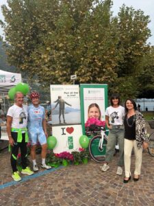 Fibrosi cistica, la tappa del Bike Tour a Gravedona. Spelzini: “Sosteniamo la ricerca nel ricordo di Angelica”