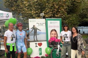 Fibrosi cistica, la tappa del Bike Tour a Gravedona. Spelzini: “Sosteniamo la ricerca nel ricordo di Angelica”