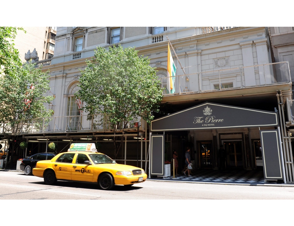 >ANSA-FOCUS/Salta la vendita del Pierre, la casa-hotel di Sindona a Manhattan