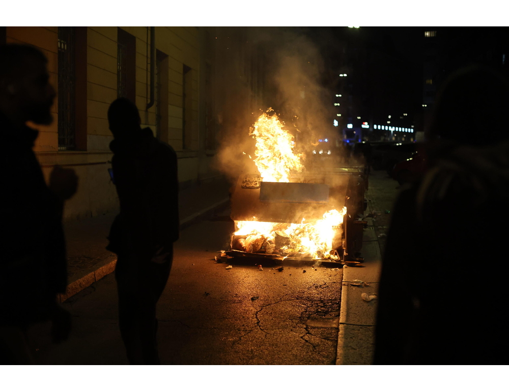 A Bologna proseguono le tensioni tra manifestanti e forze dell’ordine