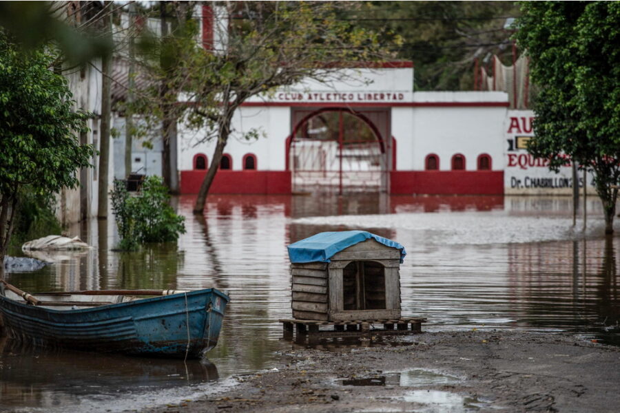 Gravi esondazioni sulle rive dei fiumi Paraná e Uruguay
