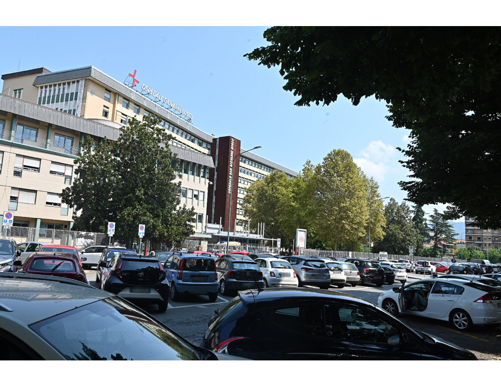 Aggredisce un medico in pronto soccorso a Torino, arrestato dalla polizia